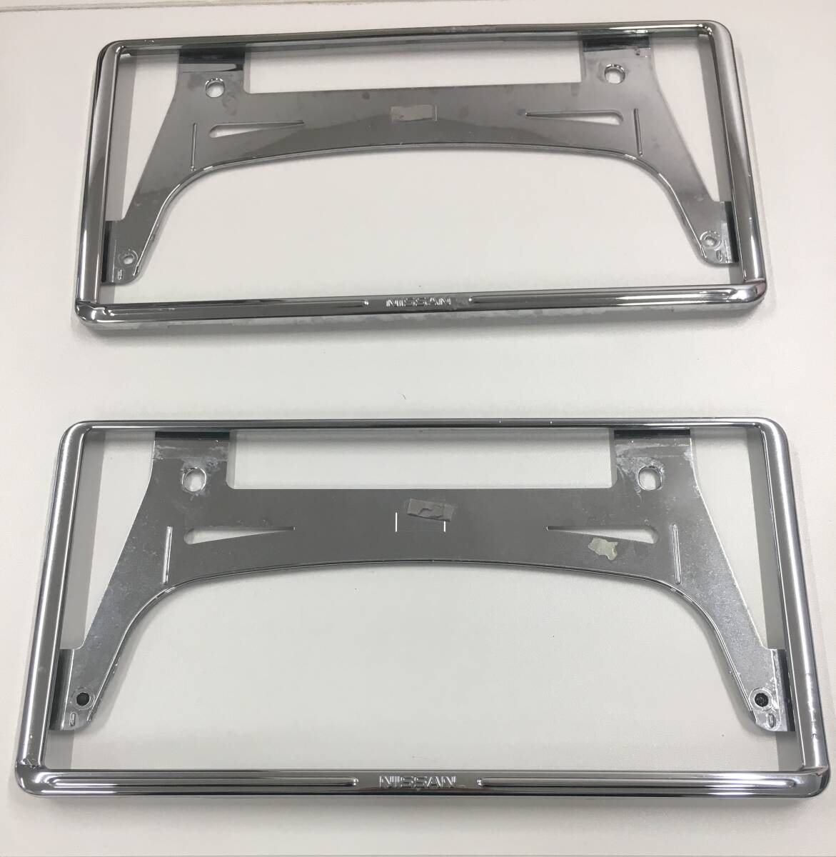 自動車 NISSAN ナンバーフレーム ナンバープレート 前後セット 中古品 46拍卖