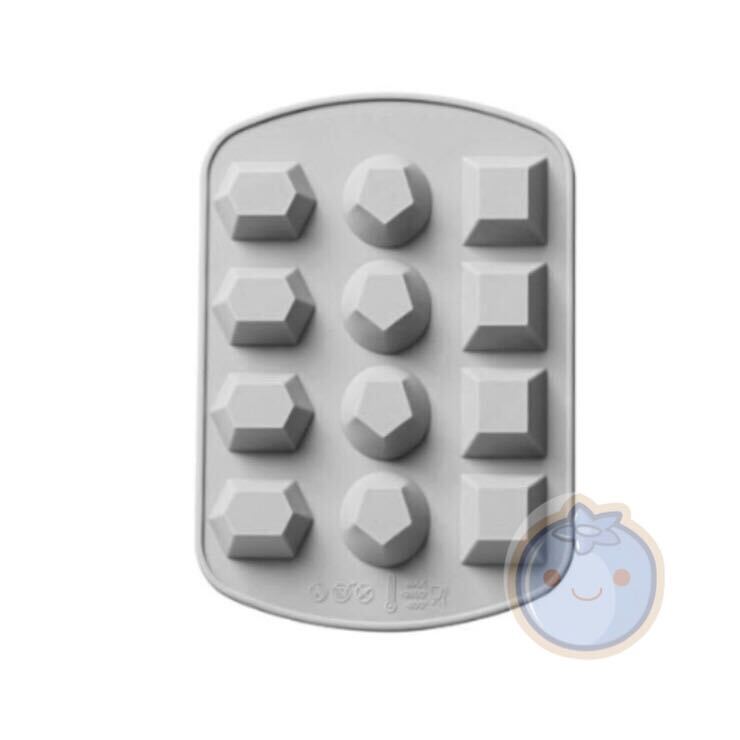 新品(送料無料)ダイアモンド シリコンモールド型  ダイアモンド型 立体 宝石 ジュエリー 抜き型 ムース型 洋菜 ケーキ型 レジン拍卖