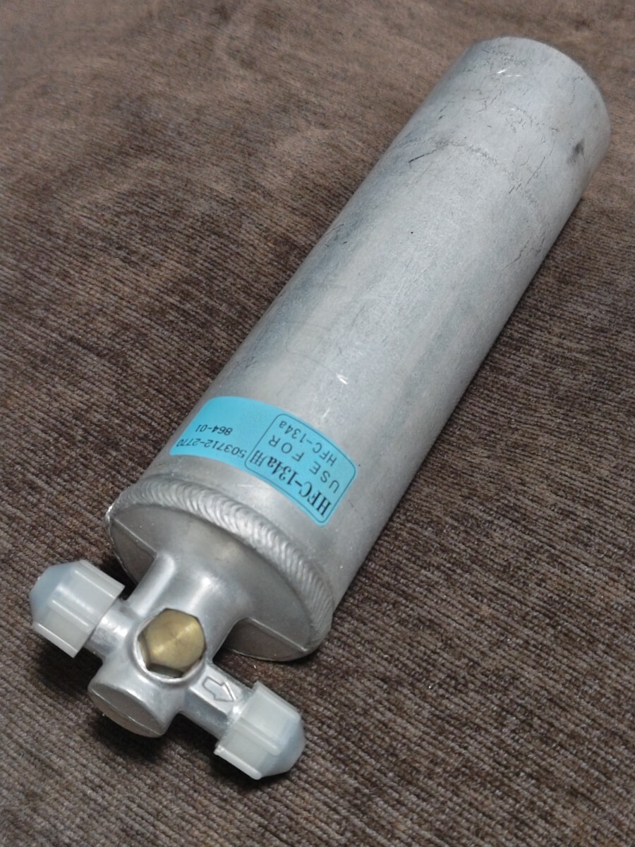 ↑新品未使用 イスズ フォワード リキッドタンク503712-2770 リキタン レシーバー ドライヤー コンデンサー R134a 拍卖