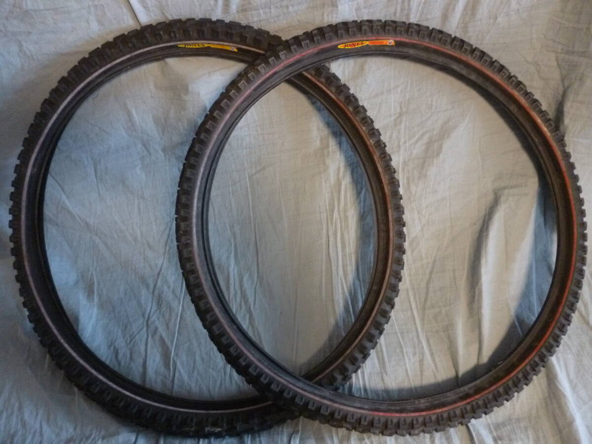 ★10分山 26×2.1と1.95 ボントレガー JONES 2本セット 直接引取り歓迎拍卖