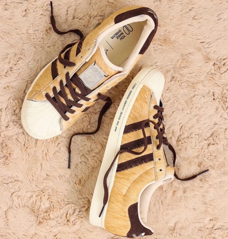 アディダス オリジナルス スーパースター DOG アトモス 27.5cm 定価15400円 ベージュ/ブラウン SUPERSTAR DOG atmos “HACHIKO” 渋谷拍卖