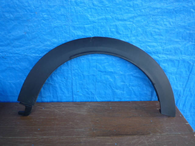 BH108 BMW F60 フェンダーモール アーチモール フロント 右 51777389366拍卖