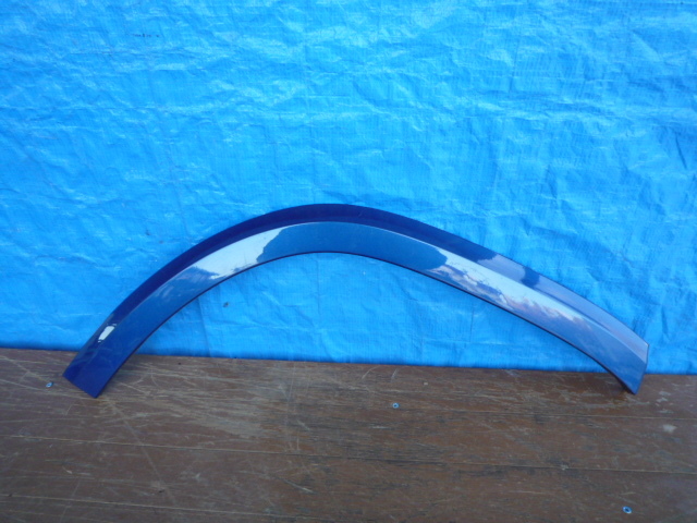 BH115 ベンツ H247 GLA フェンダーモール アーチモール 右 リア A2478806109拍卖