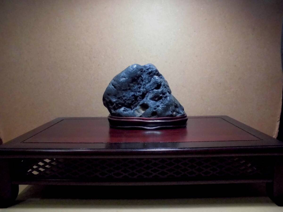 水石 鑑賞石 盆石 千軒石 近景山形石 ウブ石 蒼黒石 小品石 検) 添配 添景 盆栽 花台 平卓拍卖