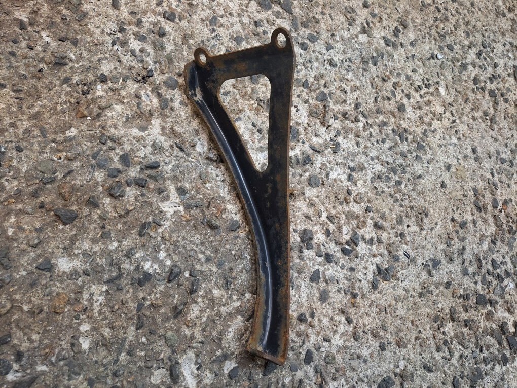 S14シルビア エンジン部補機類取付ステー No.to5拍卖