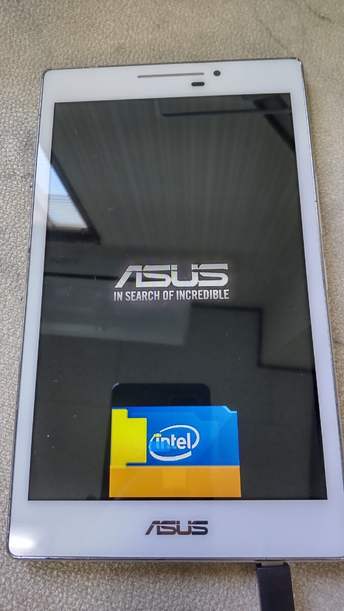 S1951 ASUS ZenPad P01W Wi-Fiモデル Android タブレット エイスースー 簡易動作確認&簡易清掃&初期化OK 送料無料 現状品拍卖