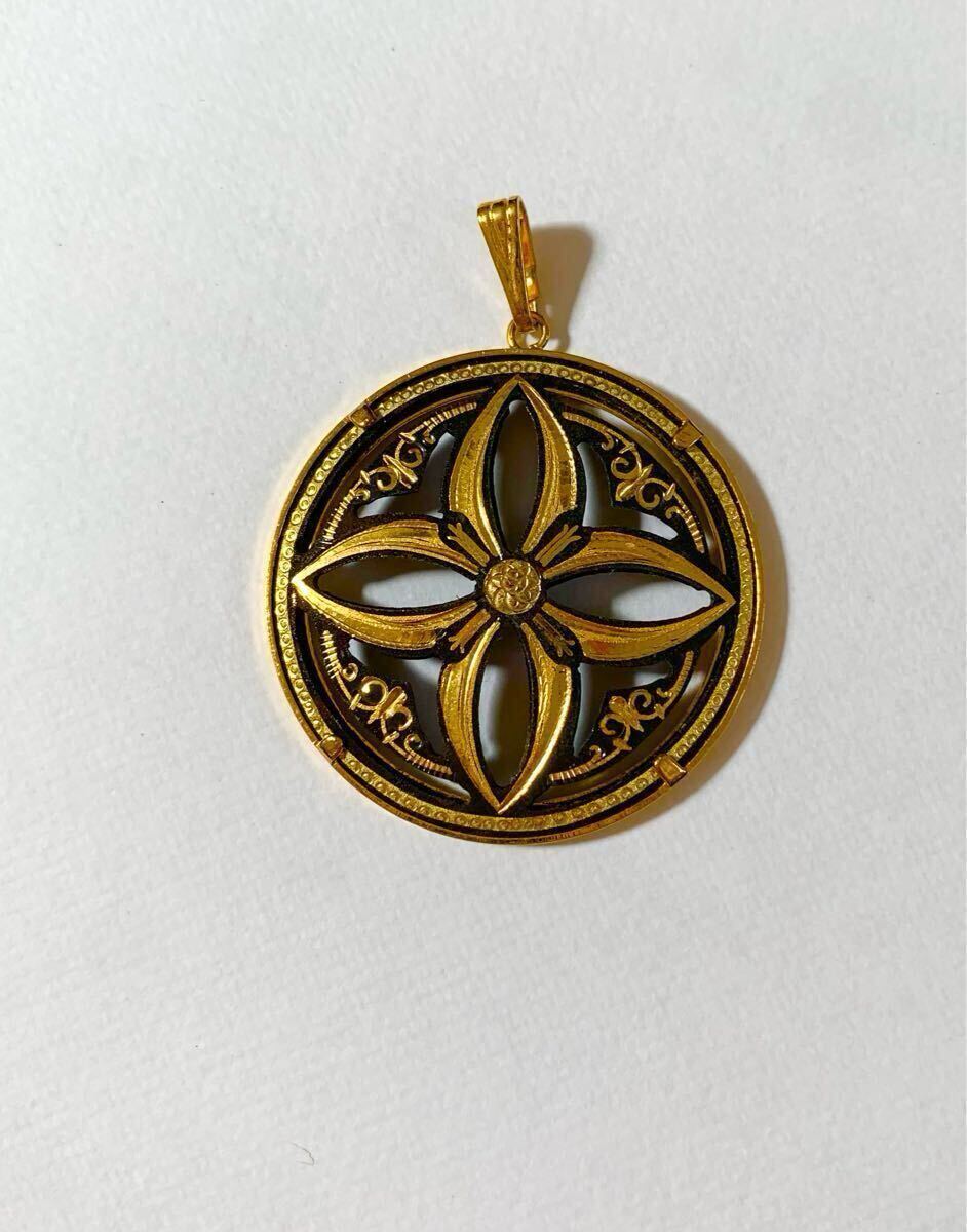 【美品】希少デザイン ヴィンテージ ダマスキナード 透かし ペンダントトップ ゴールド系 ①拍卖