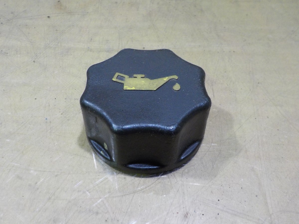 ★ブルーテックキャンター FEB90 エンジンオイルフィラキャップ 純正【送料込み】拍卖