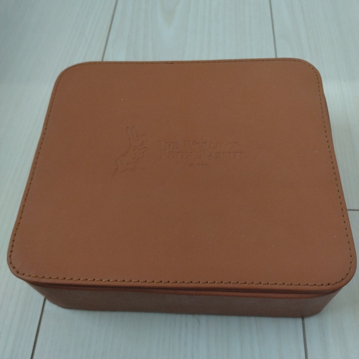 未使用★ピーターラビットオリジナル小物入れ★三菱UFJ銀行ハンドメイド革製品拍卖