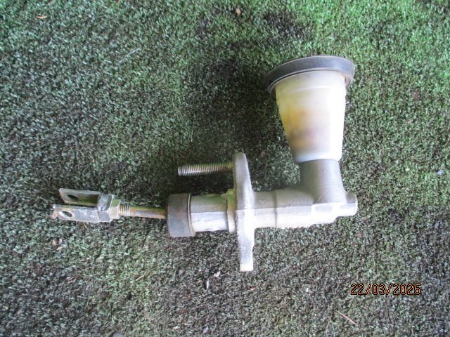 (0358)AE86 スプリンタートレノ クラッチマスターシリンダー拍卖