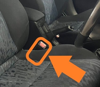 ホンダ シビックフェリオ 前期 後期 EK3 EK4 新品 純正 フロント シートベルト バックル 受け 右 運転席 キャッチ インナーベルト H0994-2拍卖