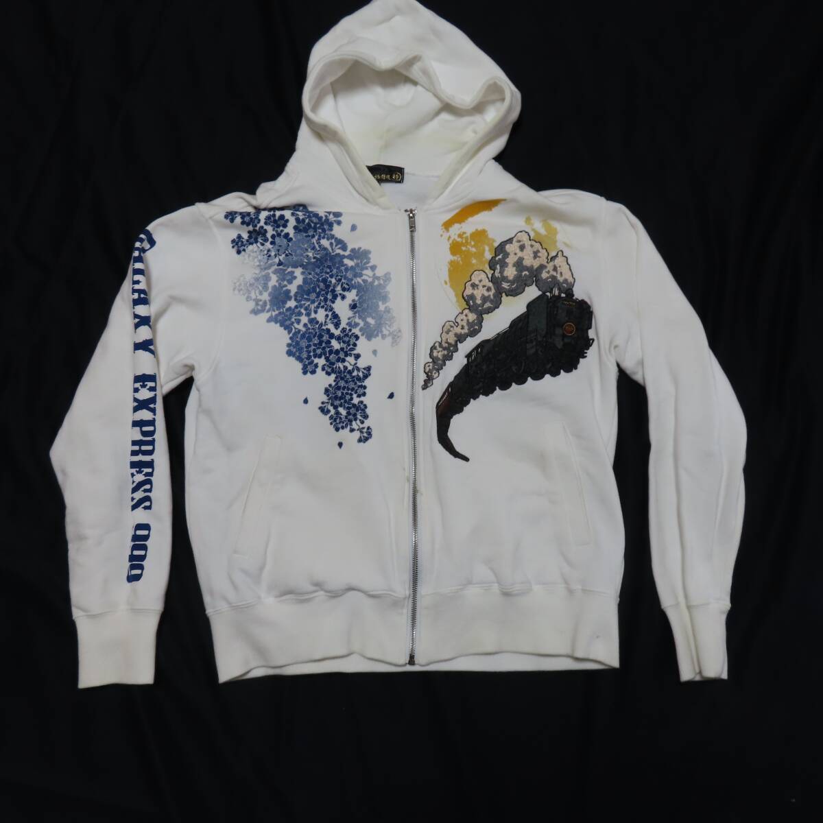 即決 絡繰魂 銀河鉄道999 メーテル刺繍 パーカー L 拍卖