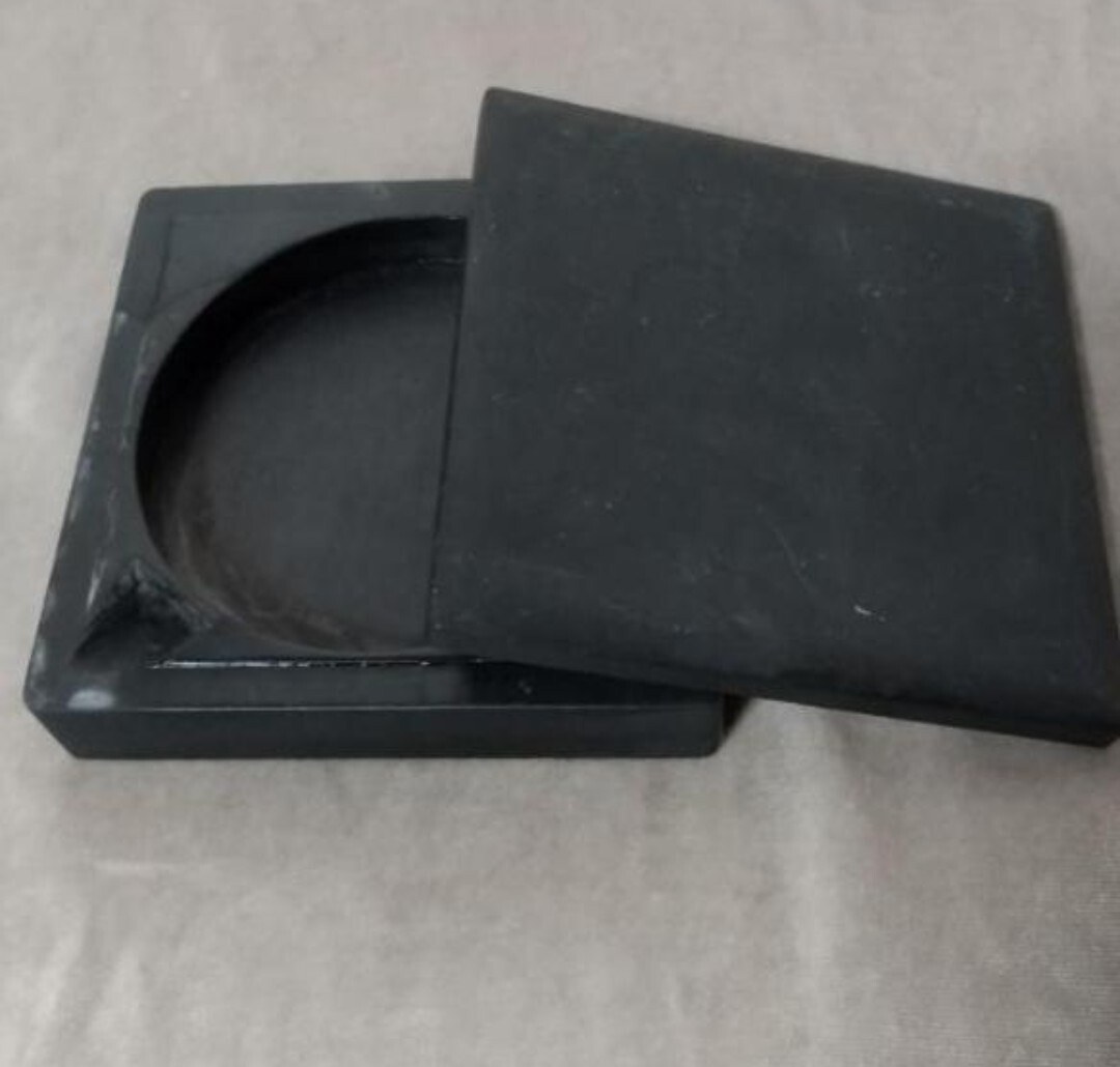 【雑貨・古民具】硯 角型 中は丸型 蓋付き 書道用具 文房具 ディスプレイ用品 インテリア用品拍卖