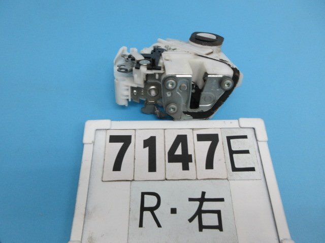 7147E CERVO セルボ HG21S ターボ 純正 リア 右 ドアロック ソレノイド アクチュエーター モーター XSサイズ拍卖