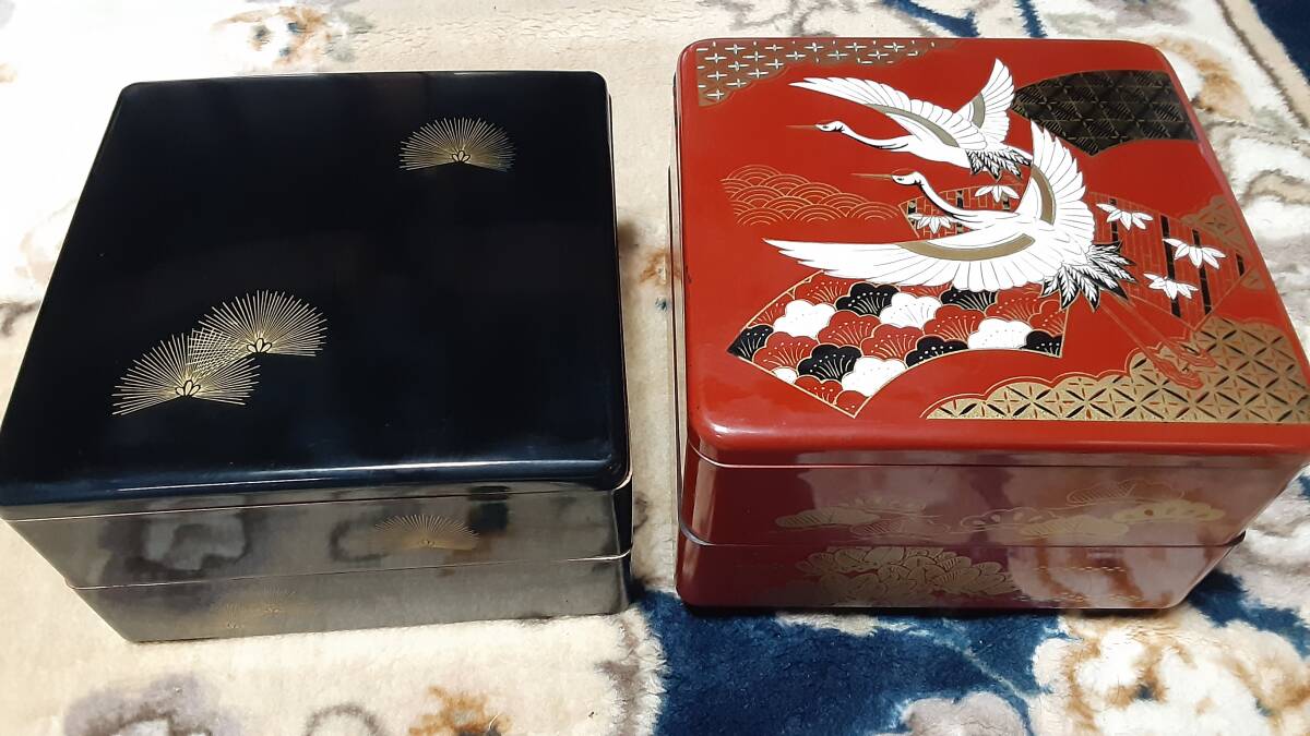 メーカー等不明 重箱 二段重 鶴絵柄 黒 2組セット 昭和レトロ アンティーク拍卖