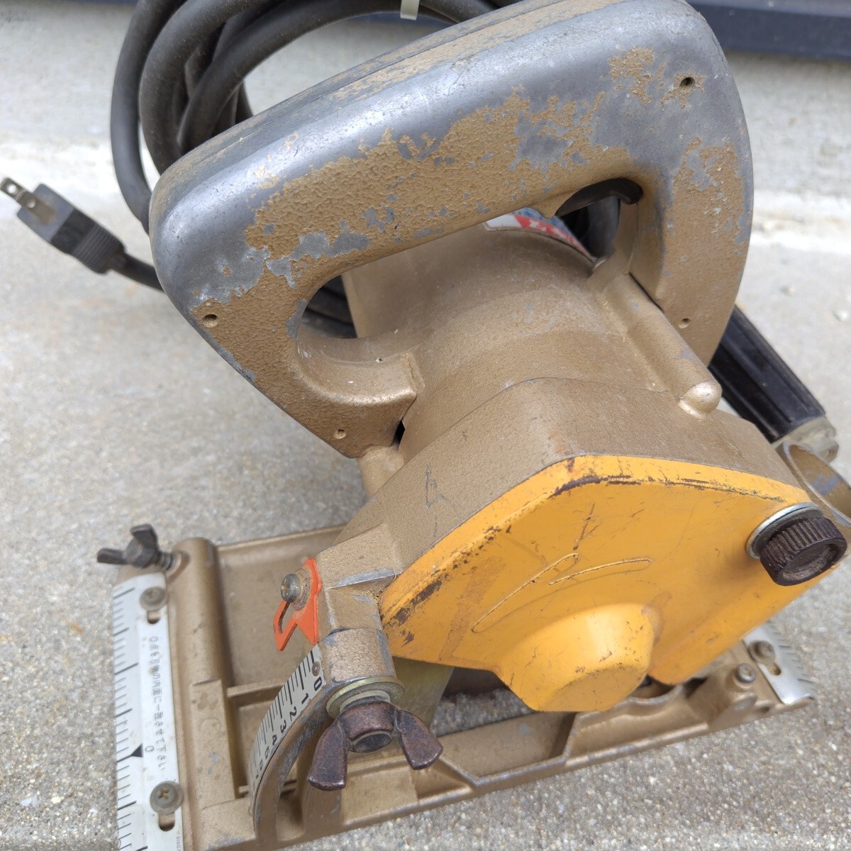 マキタ小型ミゾキリ3002−A 電動工具 makita(中古)拍卖
