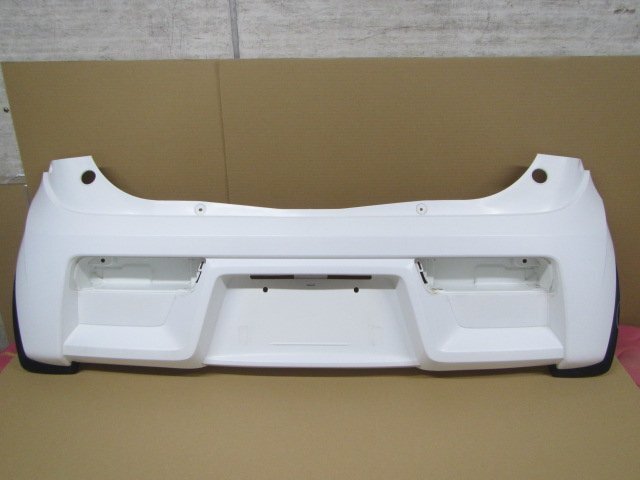 【個人宅配送不可】スズキ アルト HA36V H28年式 ■リアバンパー ■26U/ホワイト 中古 ★213362拍卖