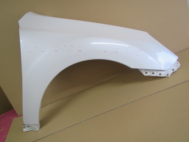 【個人宅配送不可】スバル レガシィ BR9 H24年式 ■右フェンダーパネル ■37J/ホワイト 中古 ★213369拍卖