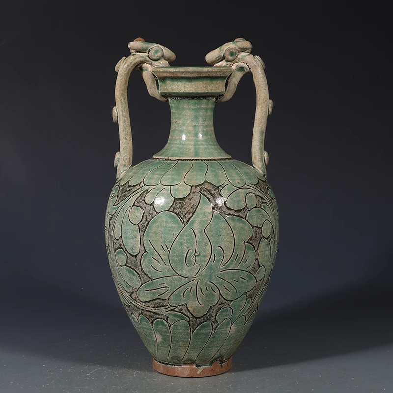 宋時代 磁州窯 彫刻花卉文双龍耳瓶 唐物 陶磁器 中国美術 古美術 置物 工芸品 高さ24cm 口径6cm 胴径13cm RB81拍卖