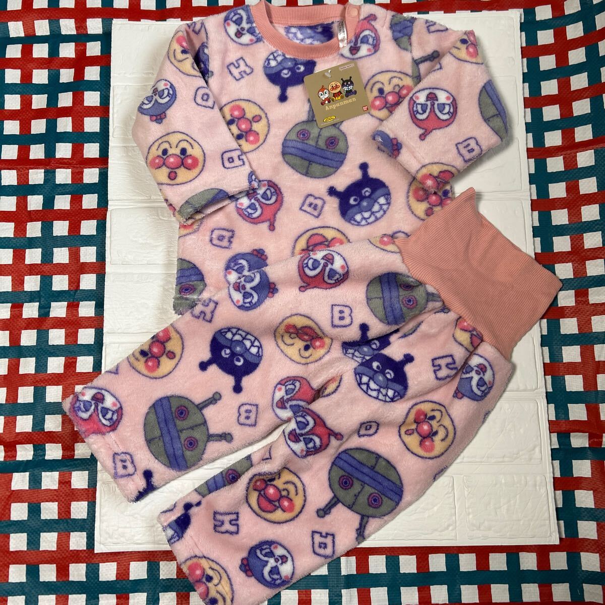 90『アンパンマン 』総柄 フリース 長袖パジャマ 拍卖
