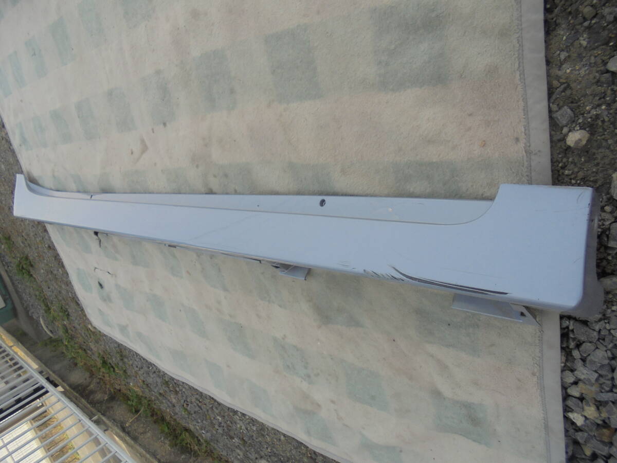 プリウス ZVW30 純正 右サイドステップ 75850-B2130 ☆送料格安 ☆要確認  7200拍卖