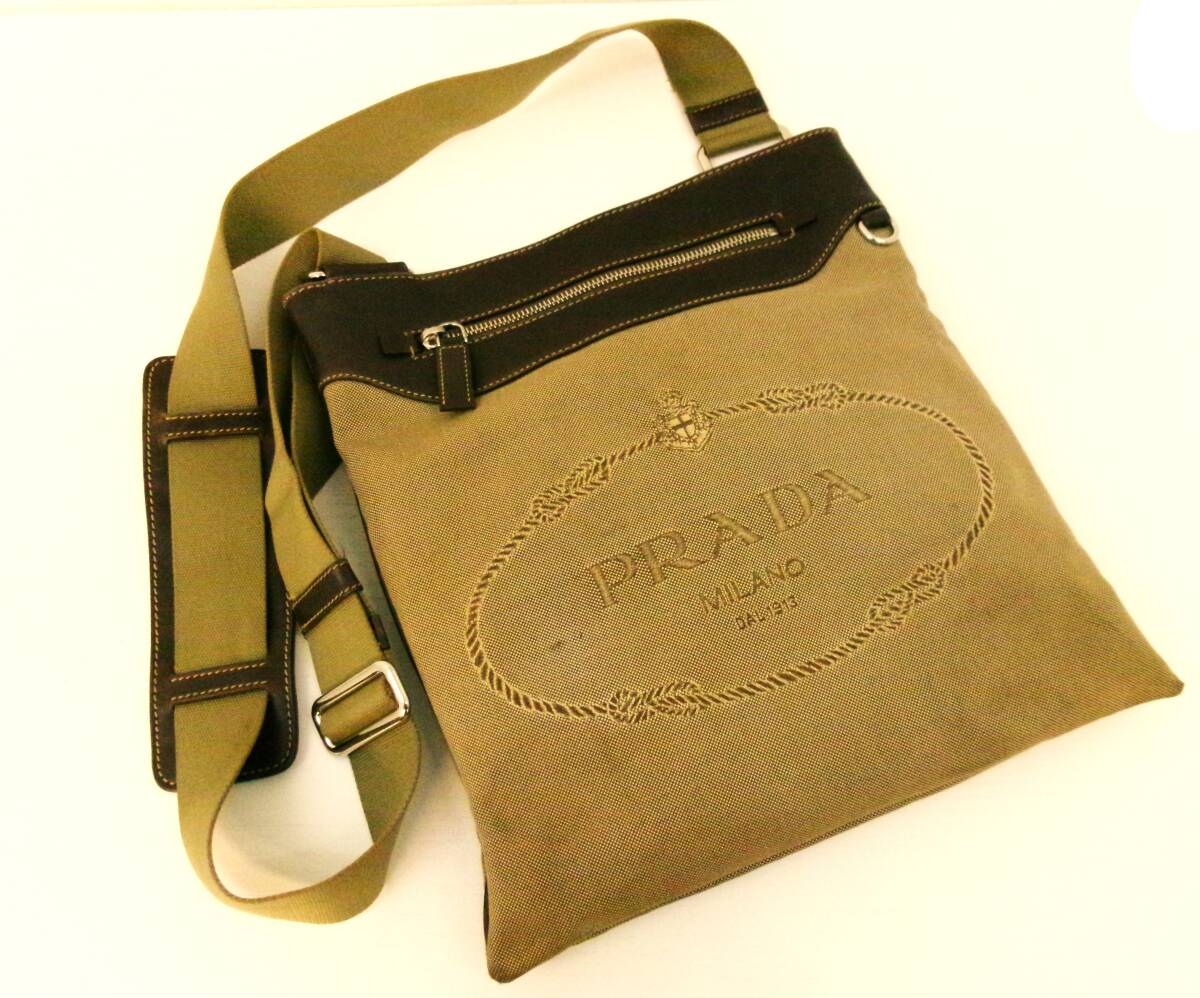 本物税込プラダ キャンバス 斜め掛けショルダーバッグ【PRADA】拍卖