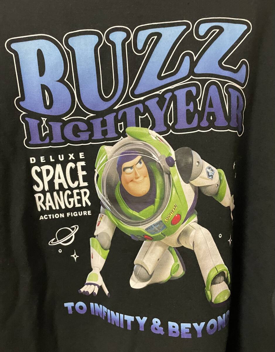 送料込☆ディズニー トイストーリー バズ裏起毛トレーナー拍卖