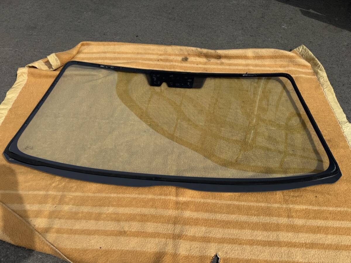 新車外し ハイエースバン 純正 フロントガラス フロントウィンドウ GDH201 拍卖