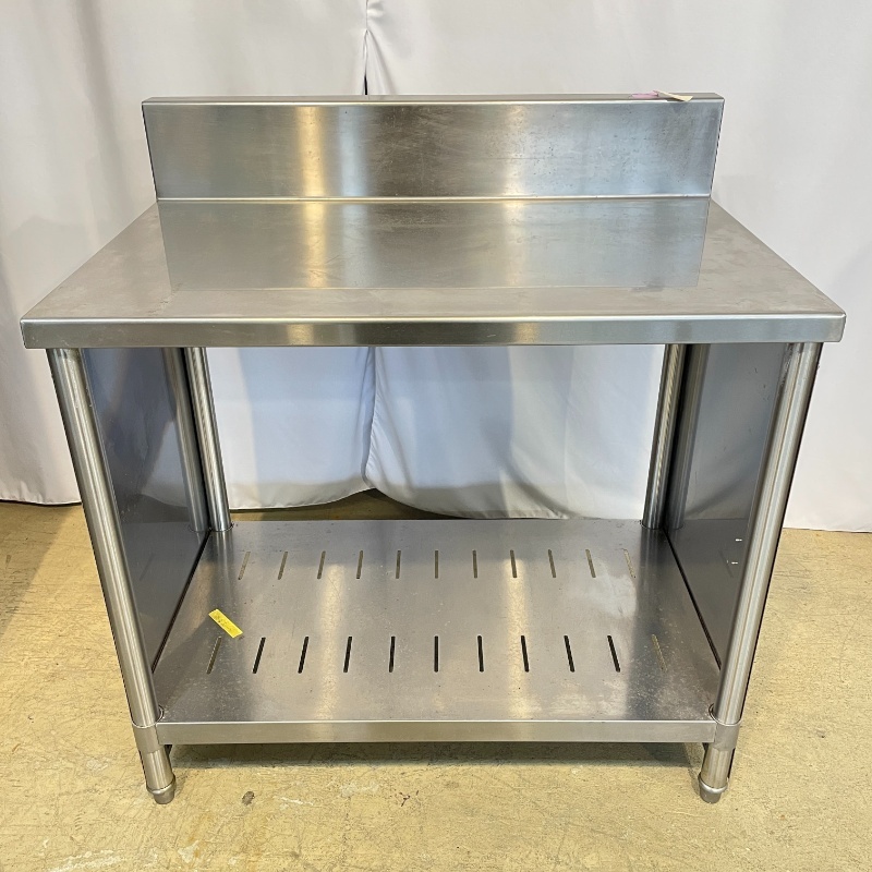 北海道・九州・沖縄・離島等追加送料有【中古】 業務用 ステンレス 作業台 BG付 幅900×奥行600×高800mm (No.8633) 厨房機器拍卖