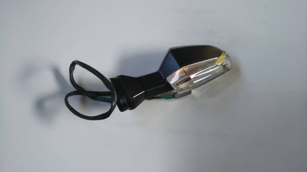 ZRX1200D リヤ右ウインカー 小傷有拍卖