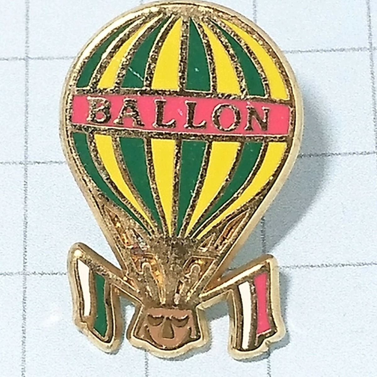 送料無料≫BALLON☆輸入 アンティーク ピンバッジ A00438拍卖