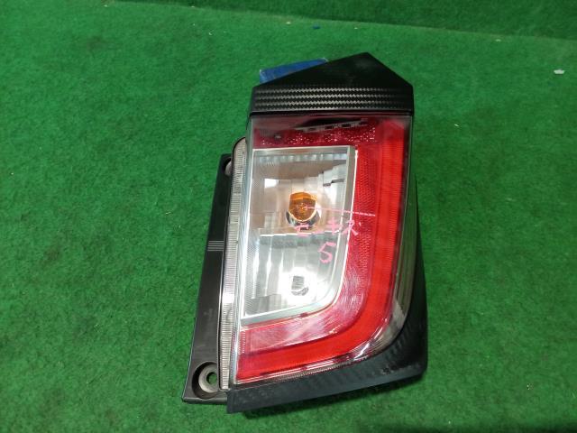 ピクシスエポック 5BA-LA350A 右 テール ランプ S28拍卖