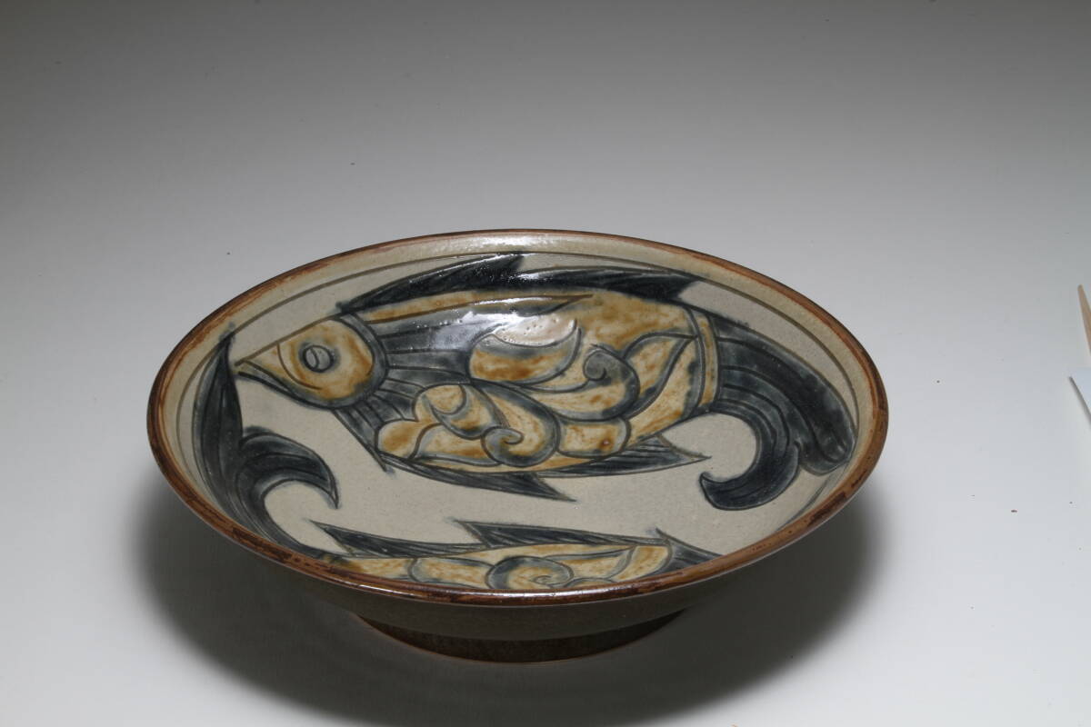 人間国宝 金城次郎窯元商品 8寸(24cm)大皿・飾り皿 送料無料 非常に貴重な新品 倉庫開放処分価格沖縄 琉球壺屋焼拍卖