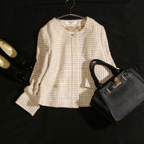 美品 NATURAL BEAUTY BASIC ナチュラルビューティーベーシック 上品綺麗め ノーカラー ツイードジャケット S 春 入学式 卒業式 25D03拍卖