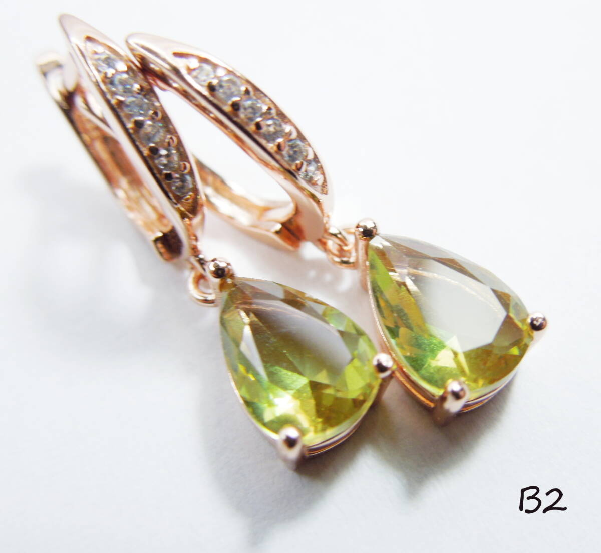 B2 PGP ズルタナイト カラーチェンジ ドロップピアス ピンクゴールドメッキ S925 シルバー カラーチェンジ効果あり 拍卖