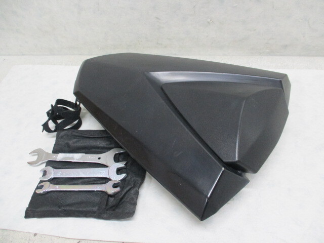 I◆YZF-R25系シングルシートカウル306 割れ欠けなし.工具付き.社外?.リア.カバー.送料無料(一部地域除外) 検)1WD.RG10J.RG43J.YZF-R3.RH07J拍卖