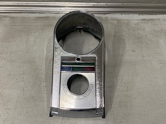 ショベルFLHCメーターダッシュ メーターカバー中古品拍卖