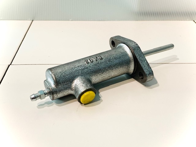 ベンツ トランスポーター T1 208D 210D 308D 310D クラッチ レリーズ スレーブ シリンダー 601 602 611 など スプリンター ベントラ拍卖