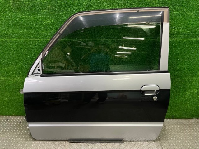 三菱 パジェロミニ H58A フロントドア左(助手席側)MR414791  バイザー付き PWスイッチ付き  カラーA31X42拍卖