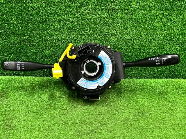 ダイハツ ミラジーノ L710S  スパイラルケーブル  ディマースイッチ(ライトスイッチ ワイパースイッチ)付拍卖