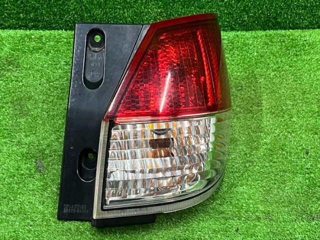 スズキ  ソリオバンディット MA15S テールランプ右 運転席側拍卖