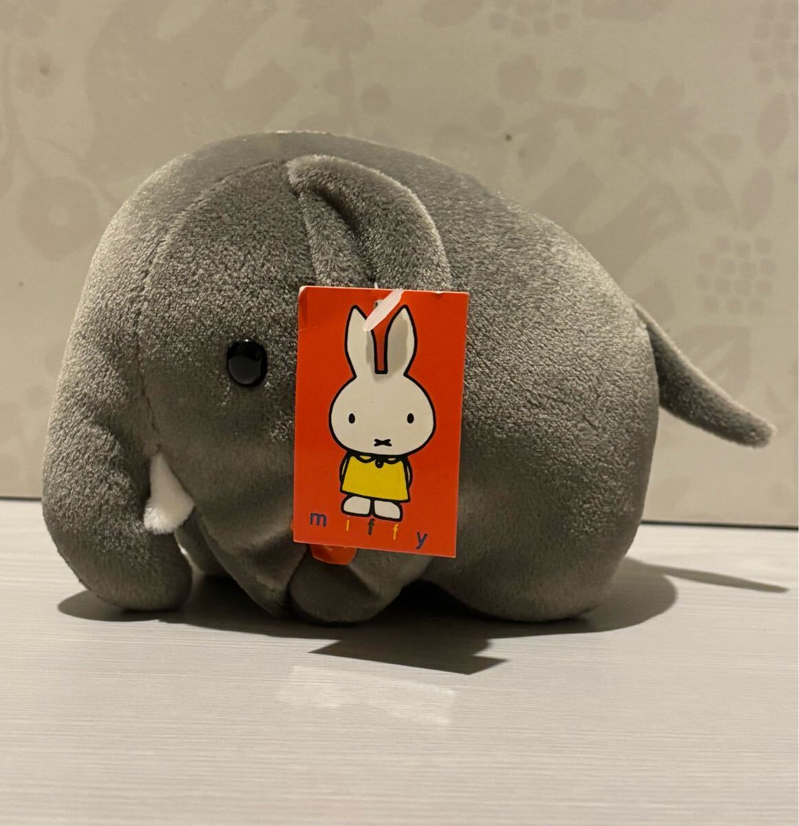 ● Miffy ミッフィー ゾウ 像 アニマル 米飛 1953-1999年 ぬいぐるみ 人形 フィギュア 未使用 自宅保管品 中国製 希少 マスコット拍卖