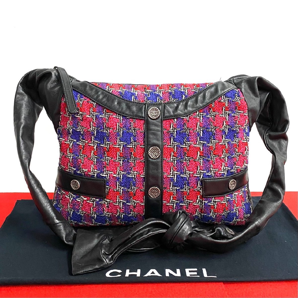 極 美品 シール有 21番台 希少品 CHANEL シャネル ガールシャネル ココマーク ツイード ラムスキン レザー ショルダーバッグ ピンク 30392拍卖