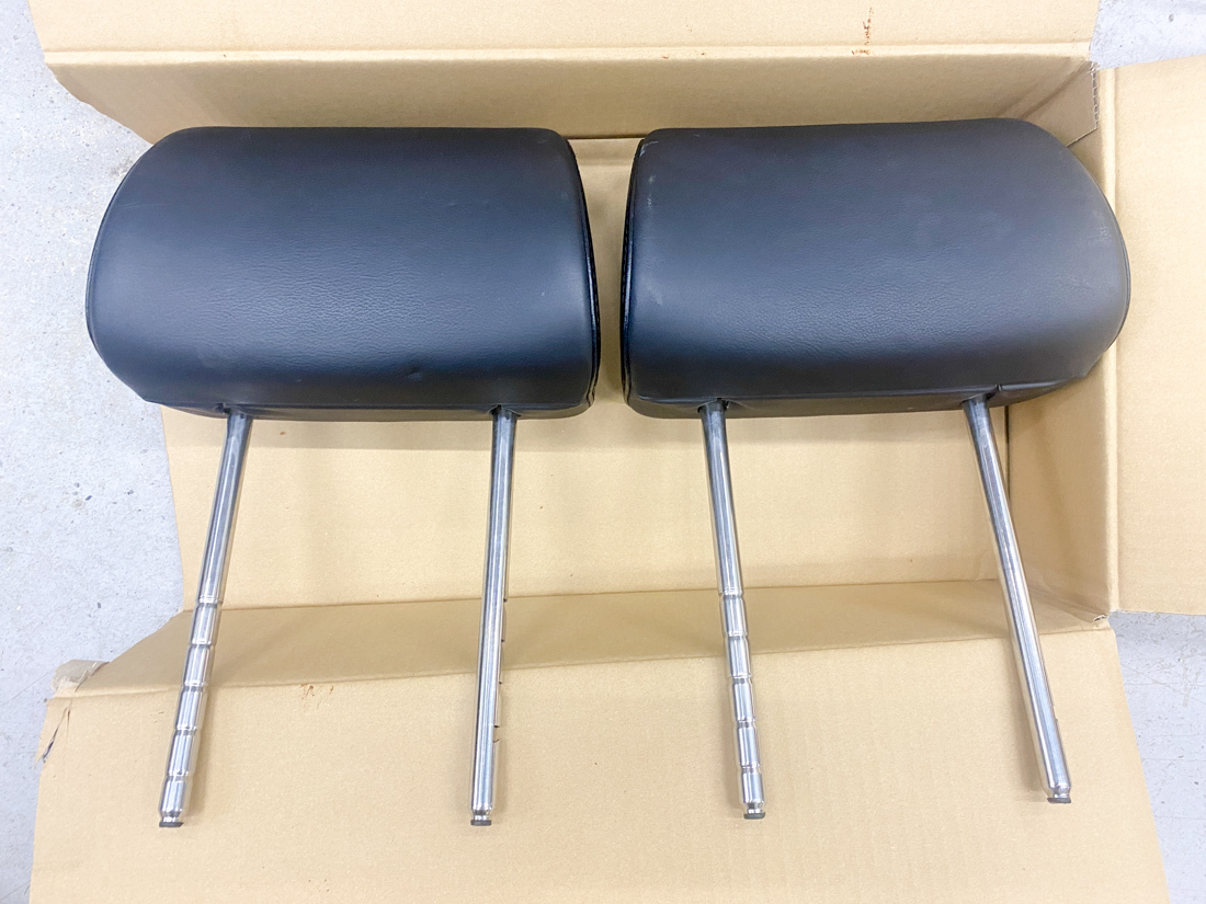 VW ニュービートル ターボ GH-9CAWU 右H 純正 ヘッドレスト 運転席 助手席 セット拍卖