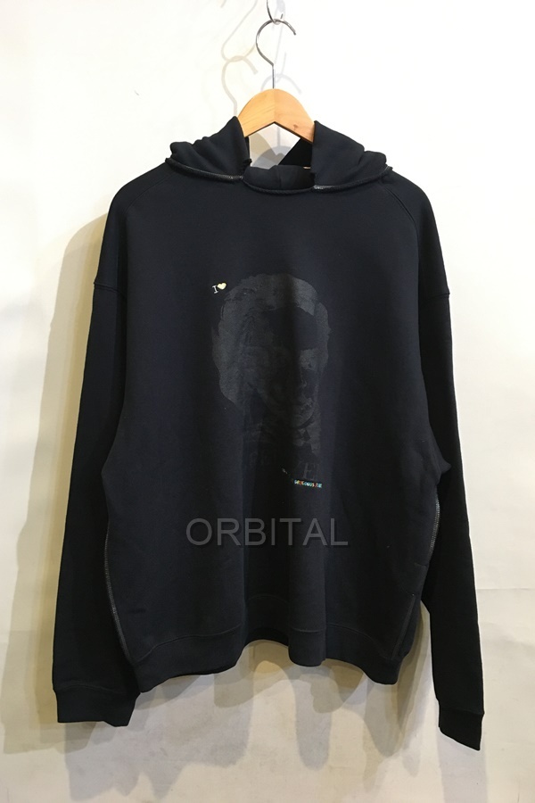 二子玉)YSTRDY'S TMRRW × Y&O イエスタデイズトゥモロウ×ヤングアンドオルセン コラボ フーディ パーカー 定価27,500円 M拍卖