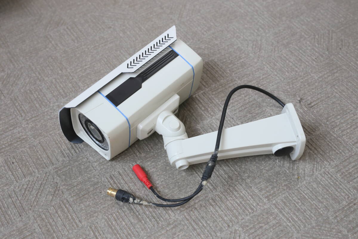 【動作OK】200万画素 HD-SDI 屋外対応 防犯カメラ 赤外線機能付き 美品 展示品 高画質 DC12V拍卖