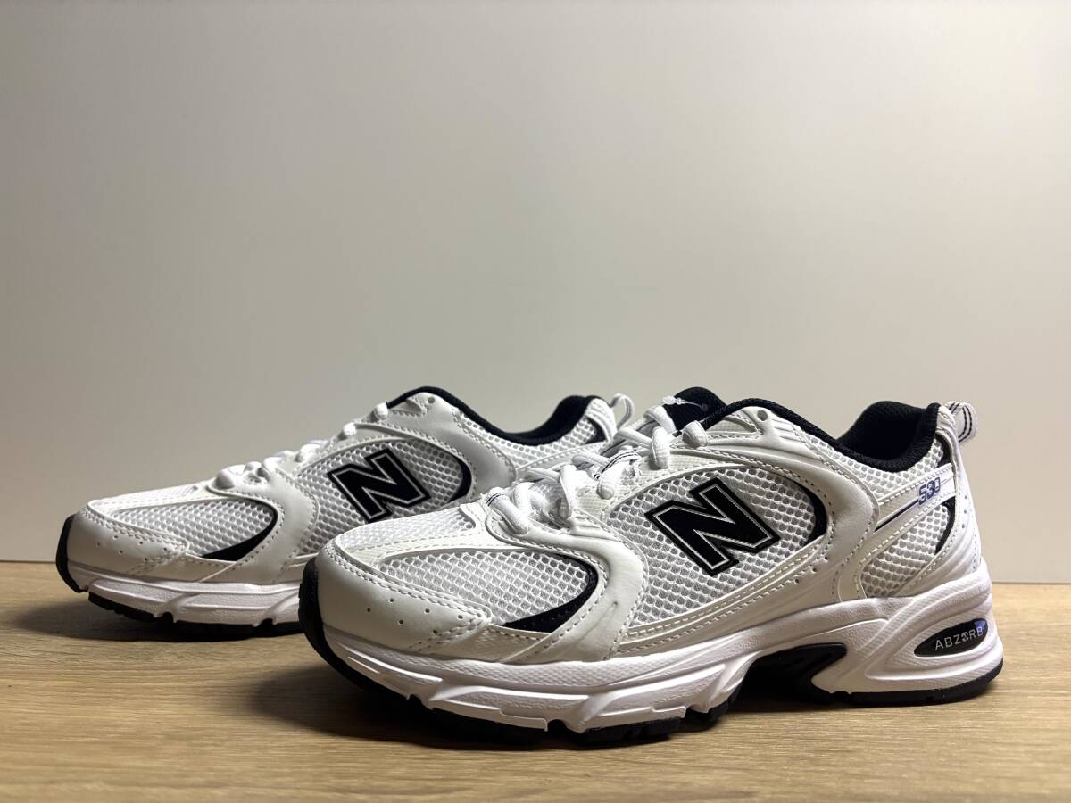 新品未使用 24cm D ニューバランス MR530EWB ホワイト/ブラック new balance拍卖