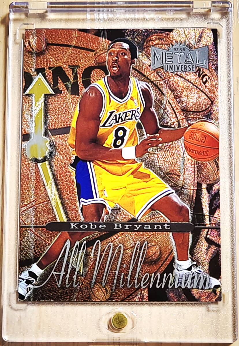 レア 1997 -98 Skybox Metal Universe KOBE BRYANT / コービー ブライアント All Millennium (5x NBA Champions) NIKE拍卖