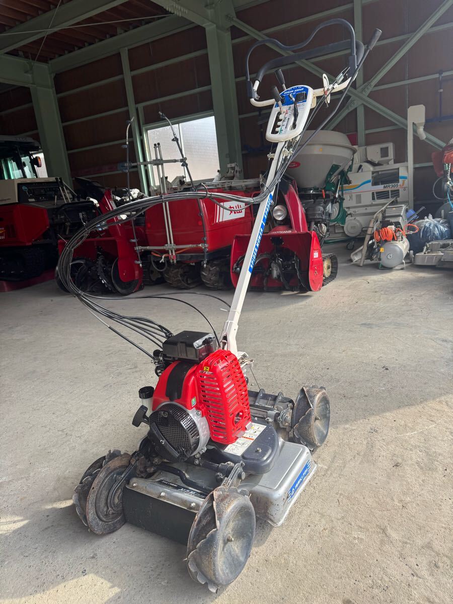 加茂市発 エンジン周り新品! オーレック スパイダーモア SP852F 自走式草刈機 四駆 畦草刈機 共立 イセキ 現状販売 直接引取限定拍卖