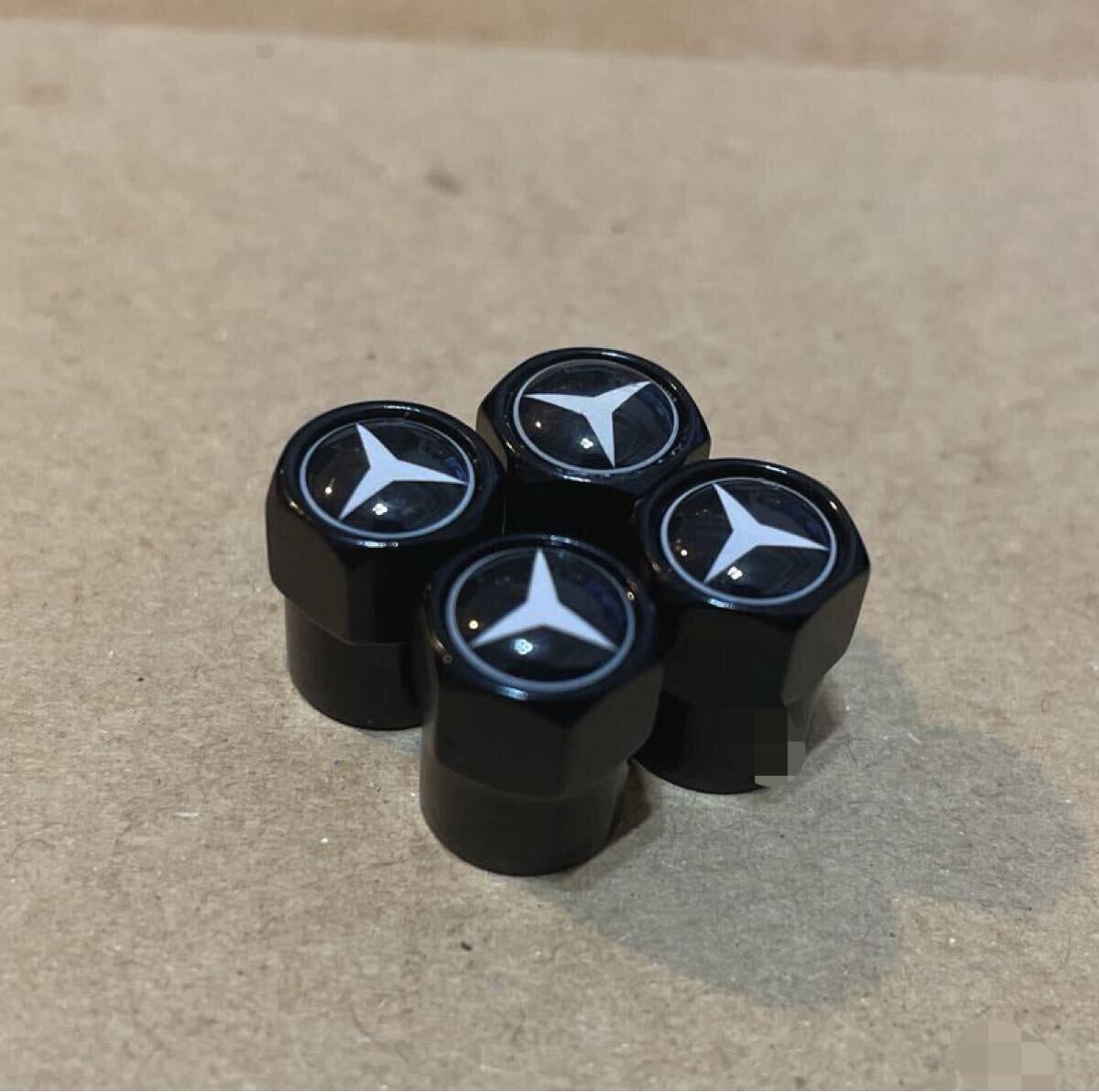 メルセデス ベンツ タイヤホイール ブラック エアバルブキャップ メルセデスベンツW176W245W246R230R231W163W164W204W221W169W166W203拍卖